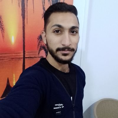 تزوج وانت صغير لانه اذا كبرت ستعقل , والإنسان العاقل لا يتزوج👌