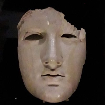 tresestelles's profile picture. OVNI #JSZ 🇫🇷🌏 🌱🐬