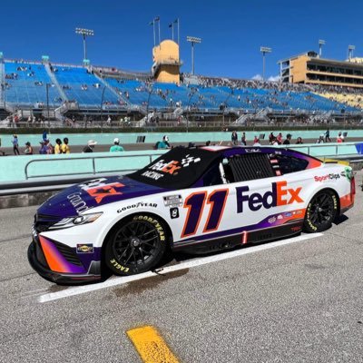 Longtime/Hardcore NHRA Drag Racing Fan, FedEx Freight Driver, Waze App User/Editor