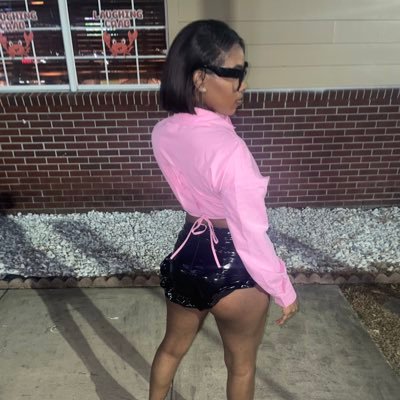 dancer👯♀️.20🐐.Louisiana🐊.still pretty💞 Libra😍.🌈