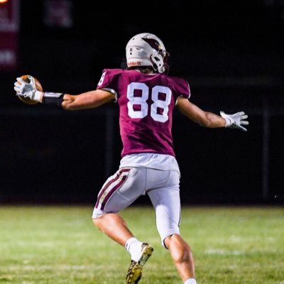 23’ Mayville Wisconsin 6’4 190 lbs|2022 All State DE| 2x Unanimous 1st team All Conference DE/WR| Defensive player of the year| 4.5 40 920-583-0032