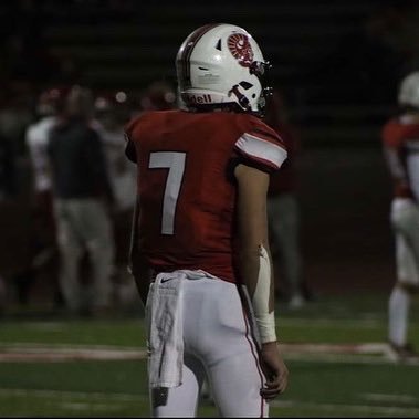 Monroe High School 2025 | 3.95 gpa | 6 ft | 180 lb | 🏈Linebacker | ⚾️ SS | e-mail : jaxjones7@icloud.com