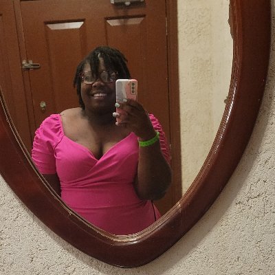 I'm an island girl who loves singing, reading and hanging out with my friends.
#PROTOBACOM #246