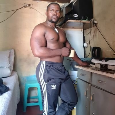 CelaniThabani's profile picture. Gym