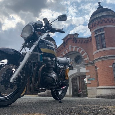 BMW S1000RR、ZEPHYR750、Dトラ、アドレス125、スーパーカブに乗ってます。 琵琶湖の宝石、琵琶マストローリングにもハマってます。 Youtubeチャンネル「よねちゃんねる」やってます。よろしくお願いします! #BMW #S1000RR #ZEPHYR #琵琶湖 #ビワマス #レイクトローリング