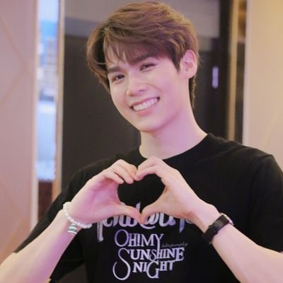 Support : พี่พีท ฟอร์ด บอส โนอึล #BabyFeat #BoNoh
@peatwasu #CaptainPeat
@fort_fts #ComeFortZon
@Bossckm_ #ShawtyBoss
@Noeul_lee6 #MagentaBoy