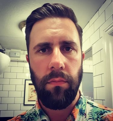 pesiek85's profile picture. #Football #Fan #Arsenal #AFC #Poland #Fishing #Music