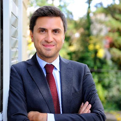 Economics AP @Esade & Research Collaborator at Pricing Lab, @HarvardHBS | Postdoc @HarvardHBS & PhD @econ_uzh | Macro, Market Power, Productivity | @sscnapoli