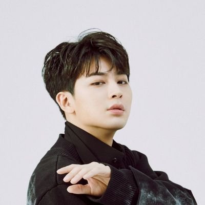 ⓘ This user loves #BLACKPINK | #iKON | #TREASURE | #TXT | #BI