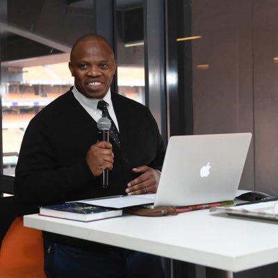 @SABC_Sport & @iDiskiTimes Journalist| Chairperson of @The_Safja| African Football First|Tata kaBhongo & Hlelo| Views expressed are not those of employer.