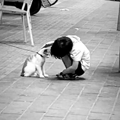 ltsmxqize's profile picture. อยู่ที่ไหนก็ไร้ค่า