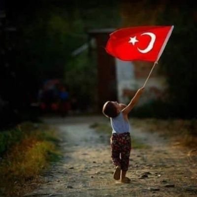And Olsun ki Ülkücüler
Bu Vatanı Canın dan Çok Sevdi