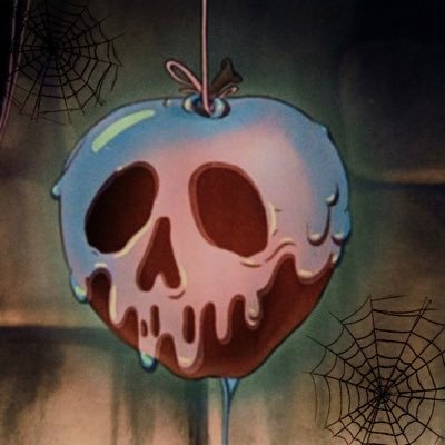 Hola! Somos un grupo de chicas de 1° de Infantil de la UMA. El objetivo de esta cuenta es dar a conocer nuestra versión del cuento Blancanieves para Halloween.