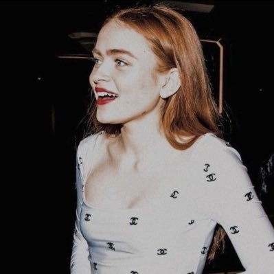 hawkepetista's profile picture. “because love can burn like a cigarette…”