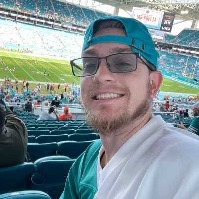 @miamidolphins super fan🐬🌴 Follow for Miami Dolphins content. All opinions of my own. #Finsup #heatnation🔥