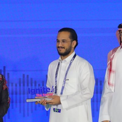 أتحدث عن العلاقات العامة وشوي عن الإعلام 🗣️🗞️ لأن