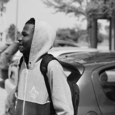 Personalities is the best😎
sick pervis magma💥,
black life matters 💯,
vidoe game player 🎮,
the day dreamer😴,