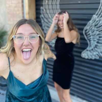 hello__itsBre's profile picture. I peaked in college