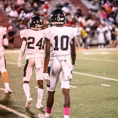 Class:2025 🎓| Pos:TE/WR/Olb| Weight: 210 | Height: 6’3| HS: White hall high (AR) | 40 time : 4.6 | GPA 3.3| Phone #(225) 571-3607 Email:BulldogCj@icloud.com