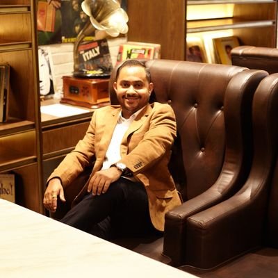 srivadivale's profile picture. 