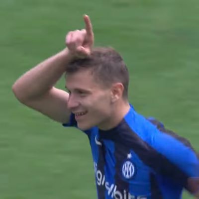 1回目のマンチーニが監督の時からインテル応援してます!ミリートが1番好きです。無言フォロー、急な絡みすいません。よろしくお願いします!