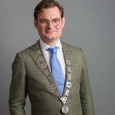 Constantijn Jansen op de Haar | Burgemeester @gem_kapelle | Bloesem van Zeeland