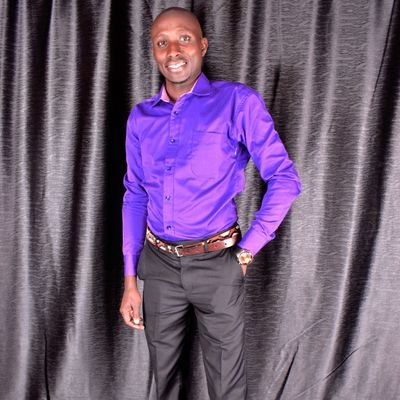 God fearing|Social Media Activist|Africa's Child|Mummy's Boy|Teacher| @Hot_96Kenya Veteran Fan|Humble.



#JeffAndNickOnHot
#Hot96Drive
#Dropzone