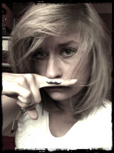 Digital Project Manager @ there | Social Media Ninja | Food Maniac | Music | Snowboarding