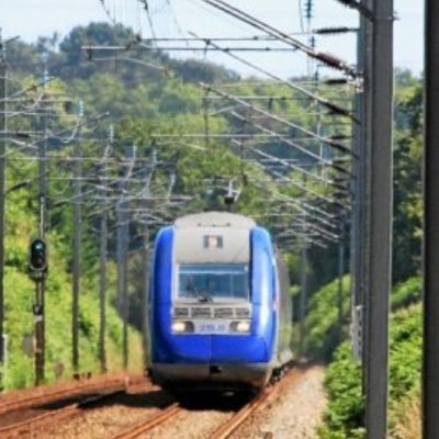 Ce compte twitter est associé au site https://t.co/VVeavDcPZy qui vise à promouvoir la réouverture de lignes ferroviaires, partout en France.