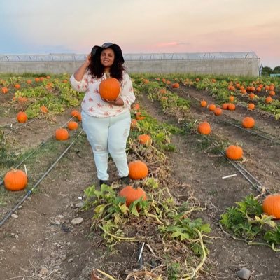 Brenda_Iluminad's profile picture. Arquitecta 👷‍♀️ - Artista 👩‍🎨 -Fotógrafa Aficionada 📸 - Viajera ✈️ - Birds Lover 🦜