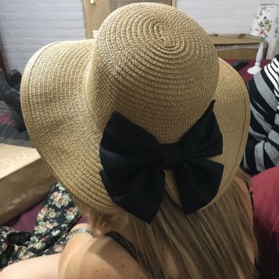 Ckyvita's profile picture. Aprendiendo a volar y a sentir..🦋 Cocinera Y Productora de Seguros!