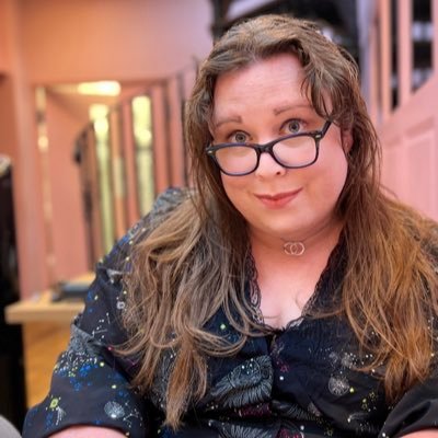 I make noises for money. Proud fat bi trans woman 💗💜💙🏳️⚧️🏳️🌈🏴 SAG-AFTRA/Equity #Mastadon handle @kayeluvian@the.voiceover.bar