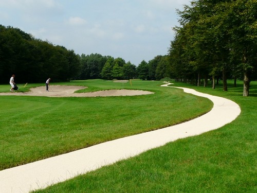NobreCal is een 100% natuurlijke halfverharding wat uitermate geschikt is voor wandel- en fietspaden. Kijk op onze website voor meer informatie!