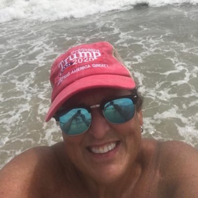 Firefighter Paramedic, #BacktheBlue #MAGA #TRUMP2020 USA red white and blue ! Please stay out of DM, I don’t need hooker friends !