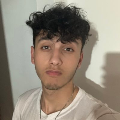 GianCarloWAmar1's profile picture. Quer viver no Comunismo vai para Cuba ou Venezuela, aqui é Brasil poha viva o CAPITALISMO. FORA LULA