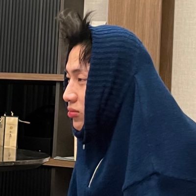 adumbforall's profile picture. I just hope to be able to shine some day •22• still without dreams & facing mental illness