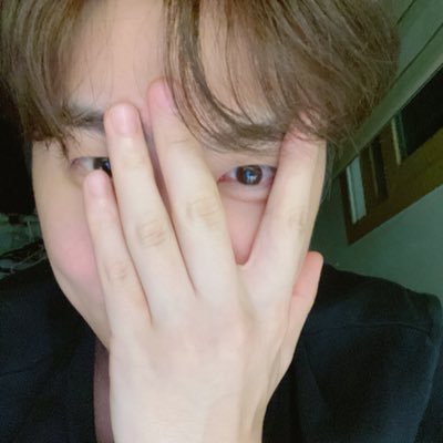 ✨idk I like a lot of kpop groups (but mainly lee jaeyoon) ✨