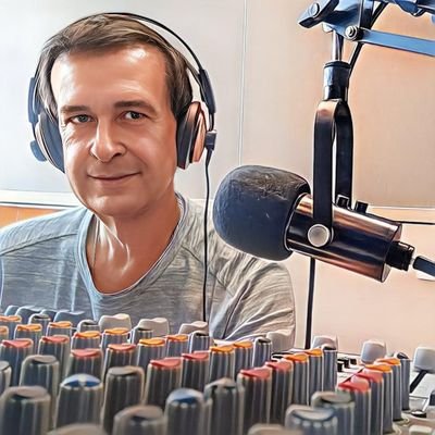 ANTENA 3 DE RADIO, RADIO INTERECONOMIA, RADIO-VOZ, ONDA CERO, EL MUNDO RADIO-TV, MASTER PERIODISMO EL MUNDO, RADIO TENTACIÓN,  SAMUR-P. CIVIL, SUMMA 112.