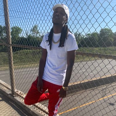 YokoBLitt1's profile picture. 🧑🏿‍✈️Come Join My 2️⃣ Litt Crew We 点亮 💮 羊 一百 💊Thpharmacy📍Out Of Reach 🎭Creative 🎮Content Creator 👟 Sneaker Head 2⃣️ T’s All Social Links ⬇️