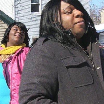 I love manly men. ♈️👩🏾⚕️🏄🏾♀️ NY ➡️CA 🥰lover girl. Dammit I am everything 🩺 ☔️ Wendy my MF girl yo!