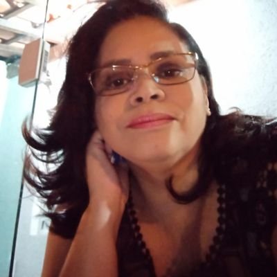 Sou Maria de Jesus de Oliveira Sou formada em marketing mas não atuo na área faço algum trabalho na FR promotoras como digital como promotora de publicações