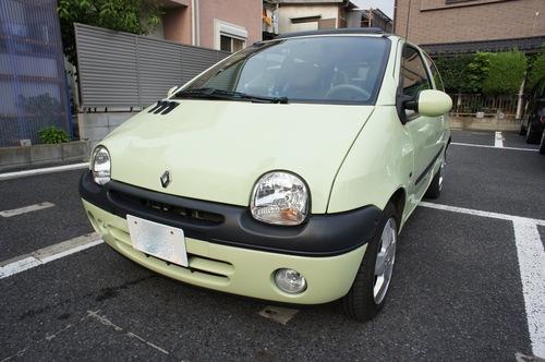 クルマ好きです。(Volkswagen,Renault,Citroën,Lancia...)ルノートゥインゴに乗ってます。LOVECARS!-No.733 J-WAVE,Inter-FMをよく聞いてます。Macintosh,水曜どうでしょうが好きです。