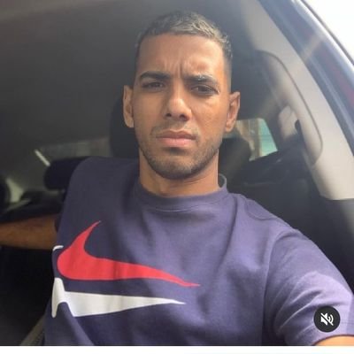 Uber 24 hrs so chama no numero 
997480155