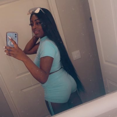 Mother Of 3👩‍👧👩‍👦‍👦 Living My Best Life 2️⃣4️⃣COLDHEARTED 🥴 MONEY TO BE MADE🤑