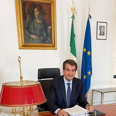 Marito di Adriana, padre di Totò, Gabriele e Anna.
Deputato di Fratelli d'Italia e Ministro alle Politiche Europee, al PNRR, alle Politiche di Coesione e al Sud