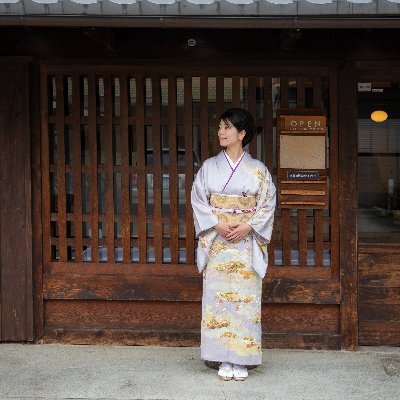 京町家Art gallery be京都の館長。個人的視点も多々なアカです。 ▶西陣のイマを伝えるマガジン「にしZINE」https://t.co/e2GEyFmhCr ほかライター&コーディネーター