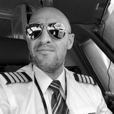 Airline Captain, Father, cook, nothing better then #Aviation #Family #HeavyMetal #Harley #ItalianFood, my views and opinions only!! 🇮🇹✈️🇮🇹👨‍✈️