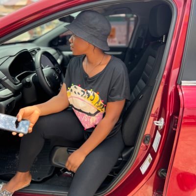 A classy girl with a little bit of hood, and a whole lot of GOD🙌🏾💎