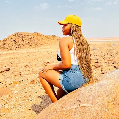 __lady_lina__'s profile picture. code eat sleep repeat.