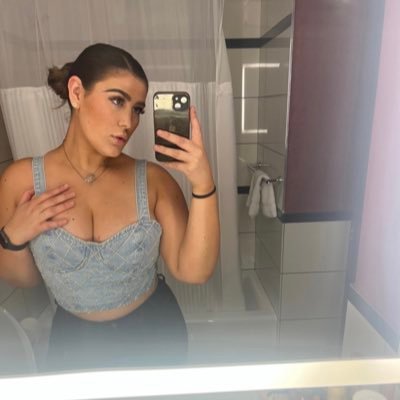 Kealangilmour's profile picture. essex